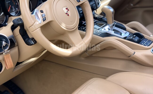 PORSCHE CAYENNE