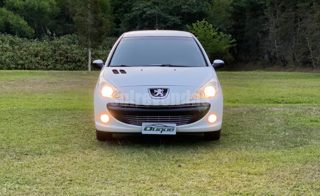 PEUGEOT 207 SEDAN