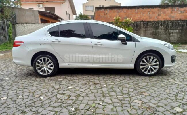 PEUGEOT 408