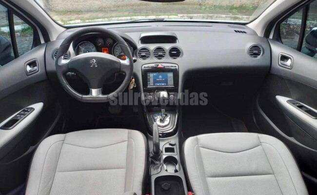 PEUGEOT 408