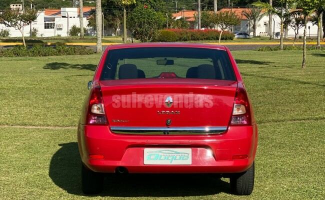RENAULT LOGAN