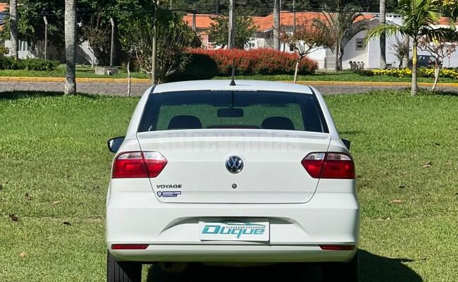 VOLKSWAGEN VOYAGE