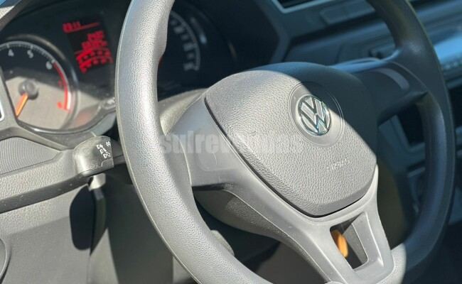 VOLKSWAGEN VOYAGE