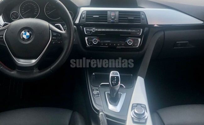 BMW 320i