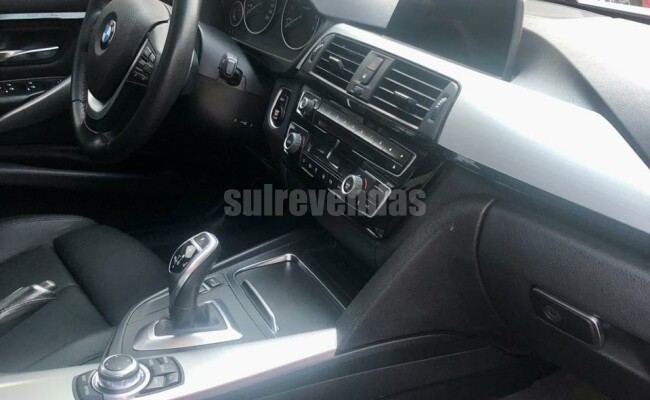 BMW 320i