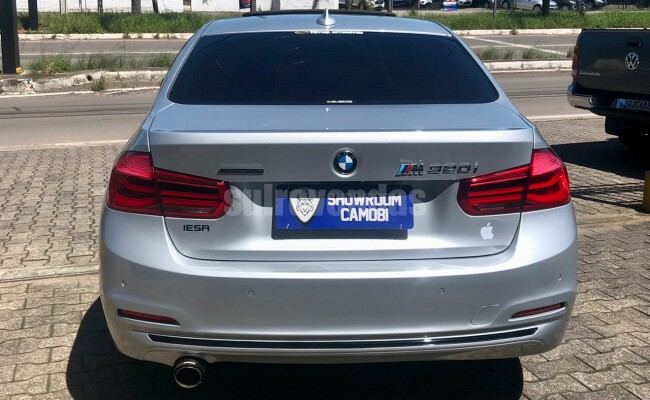 BMW 320i
