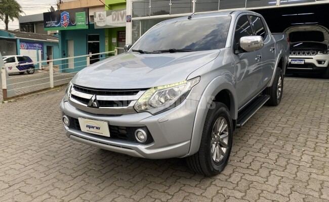MITSUBISHI L-200