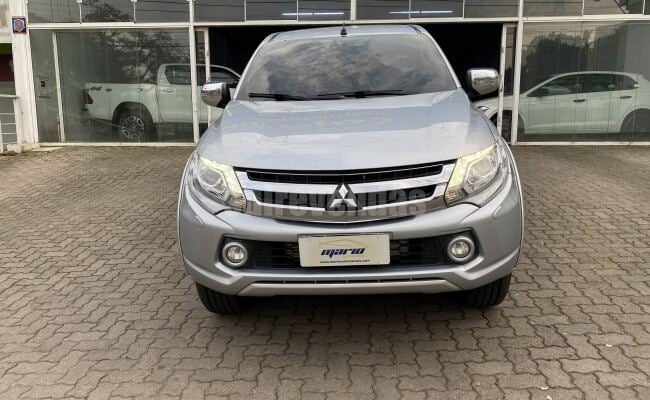 MITSUBISHI L-200