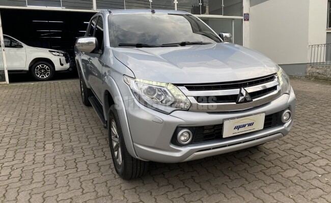 MITSUBISHI L-200