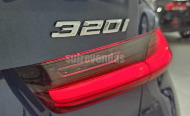 BMW 320I