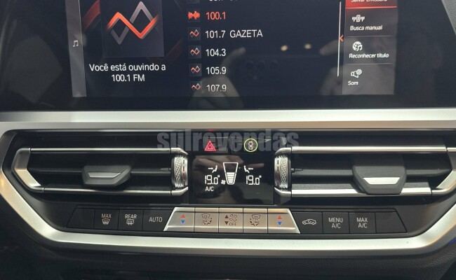 BMW 320I
