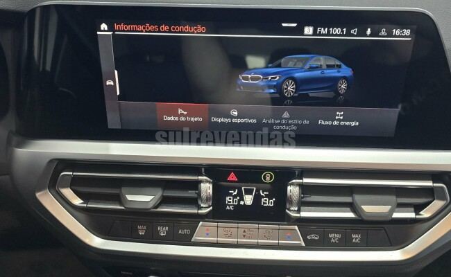 BMW 320I