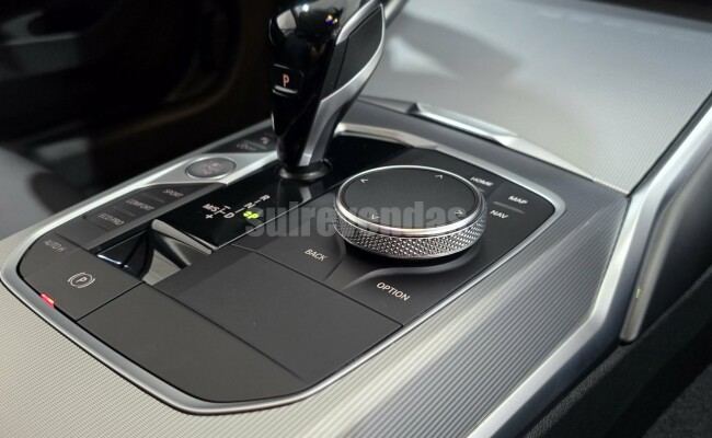 BMW 320I