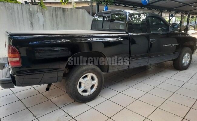 DODGE DAKOTA