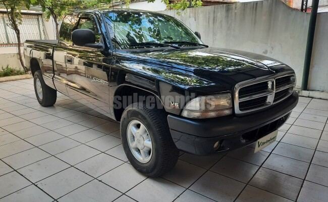 DODGE DAKOTA