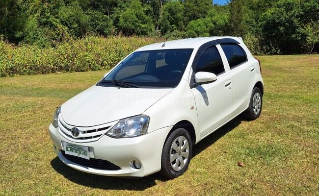 TOYOTA ETIOS