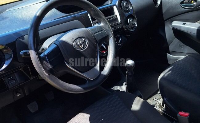TOYOTA ETIOS