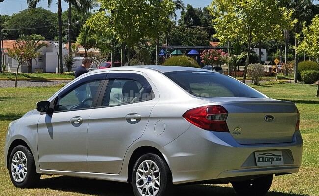 FORD KA SEDAN