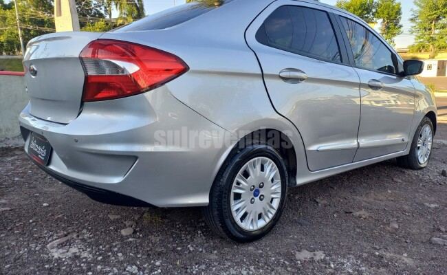 FORD KA SEDAN