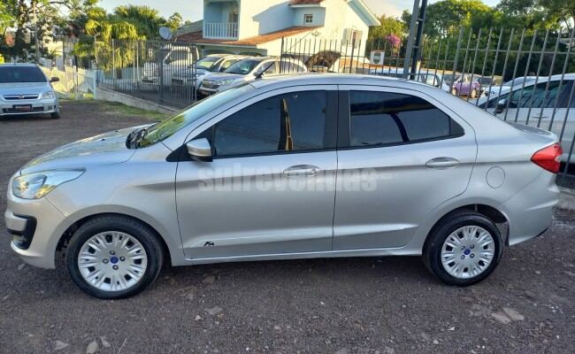 FORD KA SEDAN