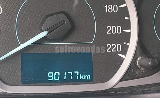 FORD KA SEDAN