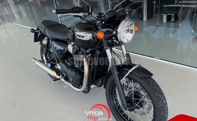 Triumph BONNEVILLE