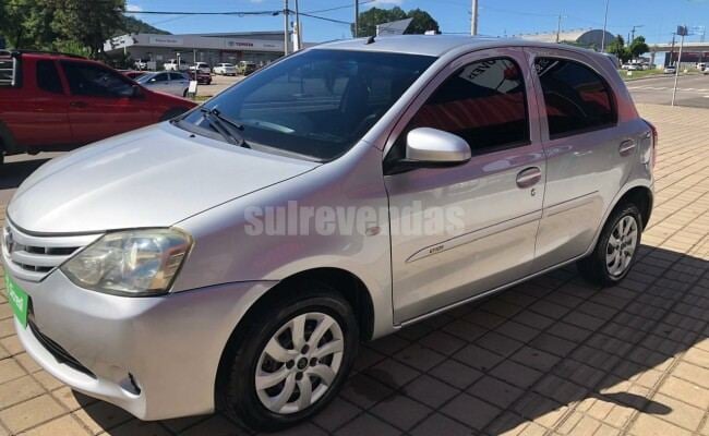 TOYOTA ETIOS