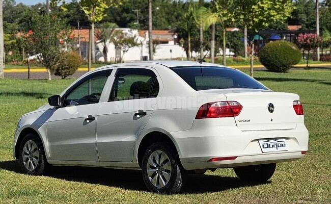 VOLKSWAGEN VOYAGE
