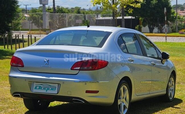PEUGEOT 408