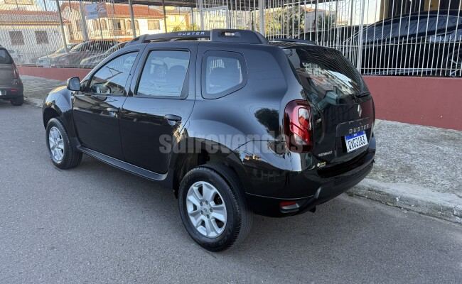 RENAULT DUSTER
