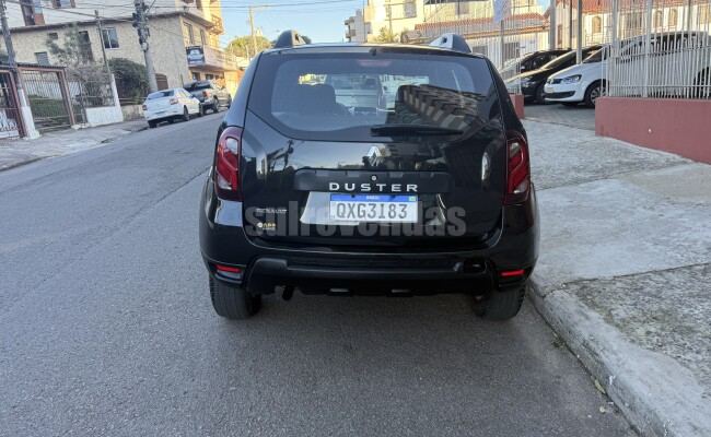RENAULT DUSTER