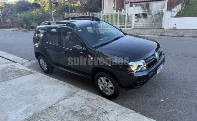 RENAULT DUSTER