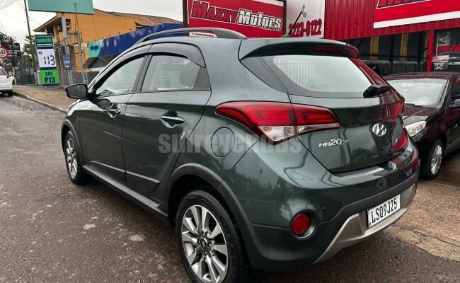 HYUNDAI HB20X