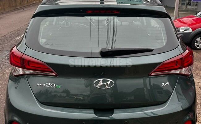 HYUNDAI HB20X