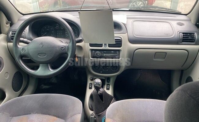 RENAULT CLIO SEDAN
