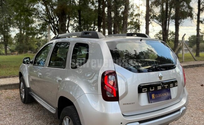 RENAULT DUSTER