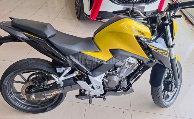 Honda CB 300F Twister Flex