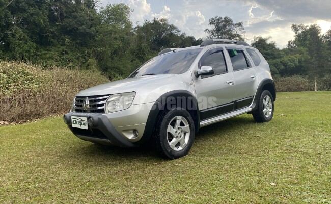 RENAULT DUSTER