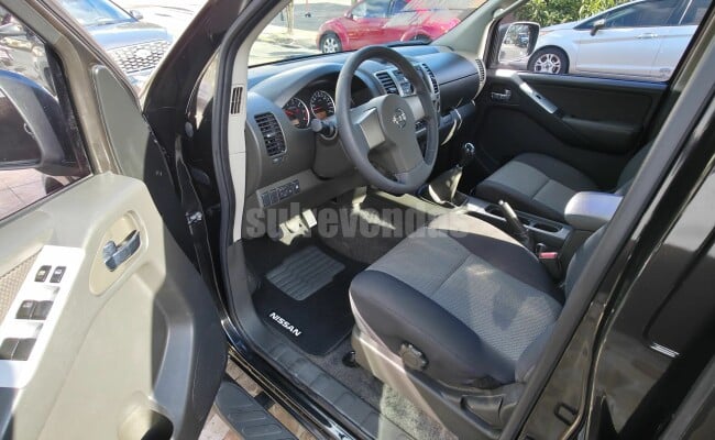 NISSAN FRONTIER