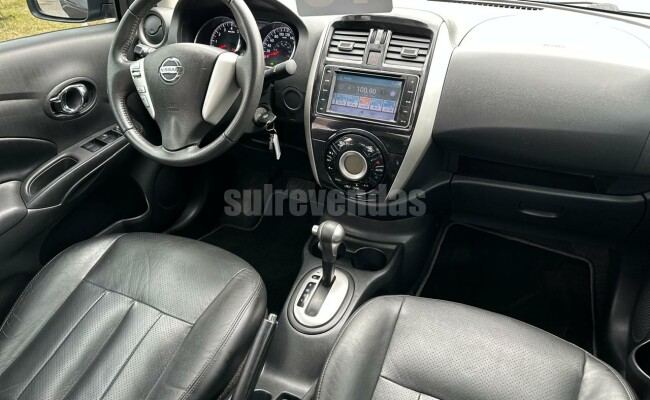 NISSAN VERSA