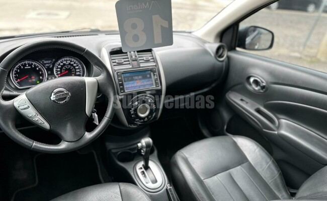 NISSAN VERSA