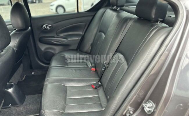 NISSAN VERSA
