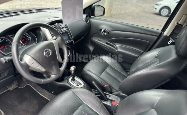 NISSAN VERSA