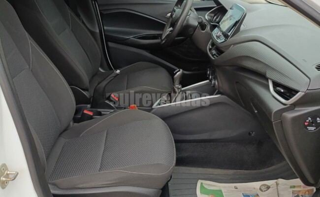 CHEVROLET ONIX PLUS