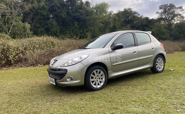 PEUGEOT 207