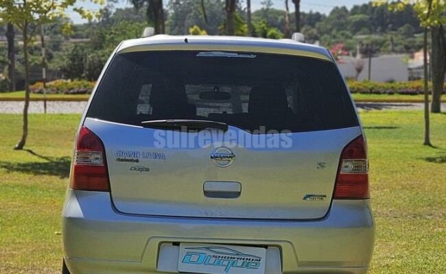 NISSAN GRAND LIVINA