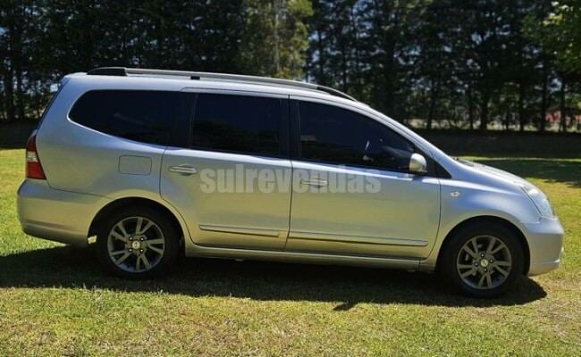 NISSAN GRAND LIVINA