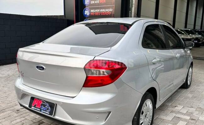 FORD KA SEDAN