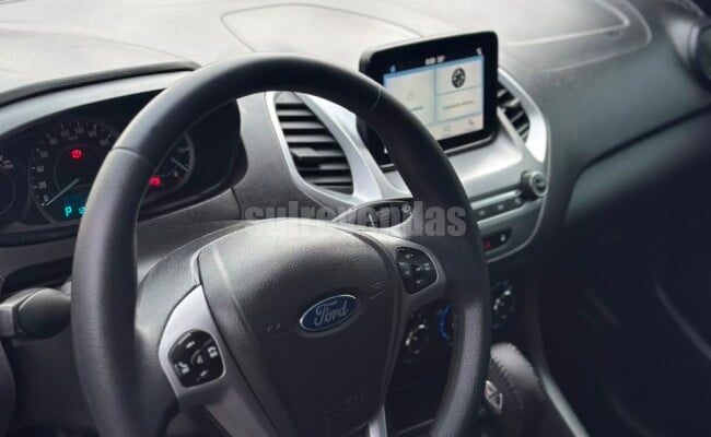 FORD KA SEDAN