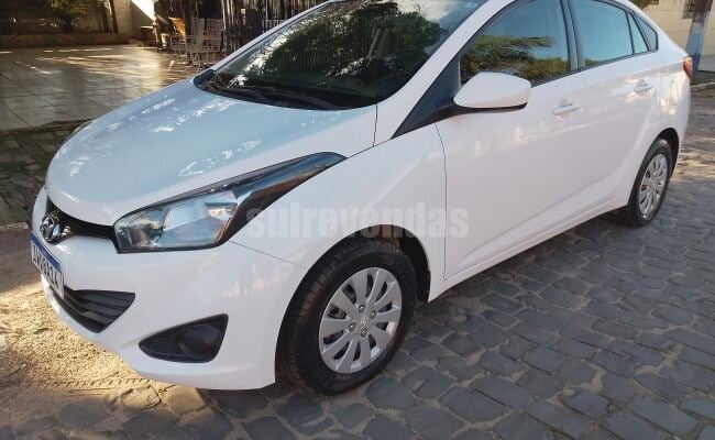 HYUNDAI HB20S